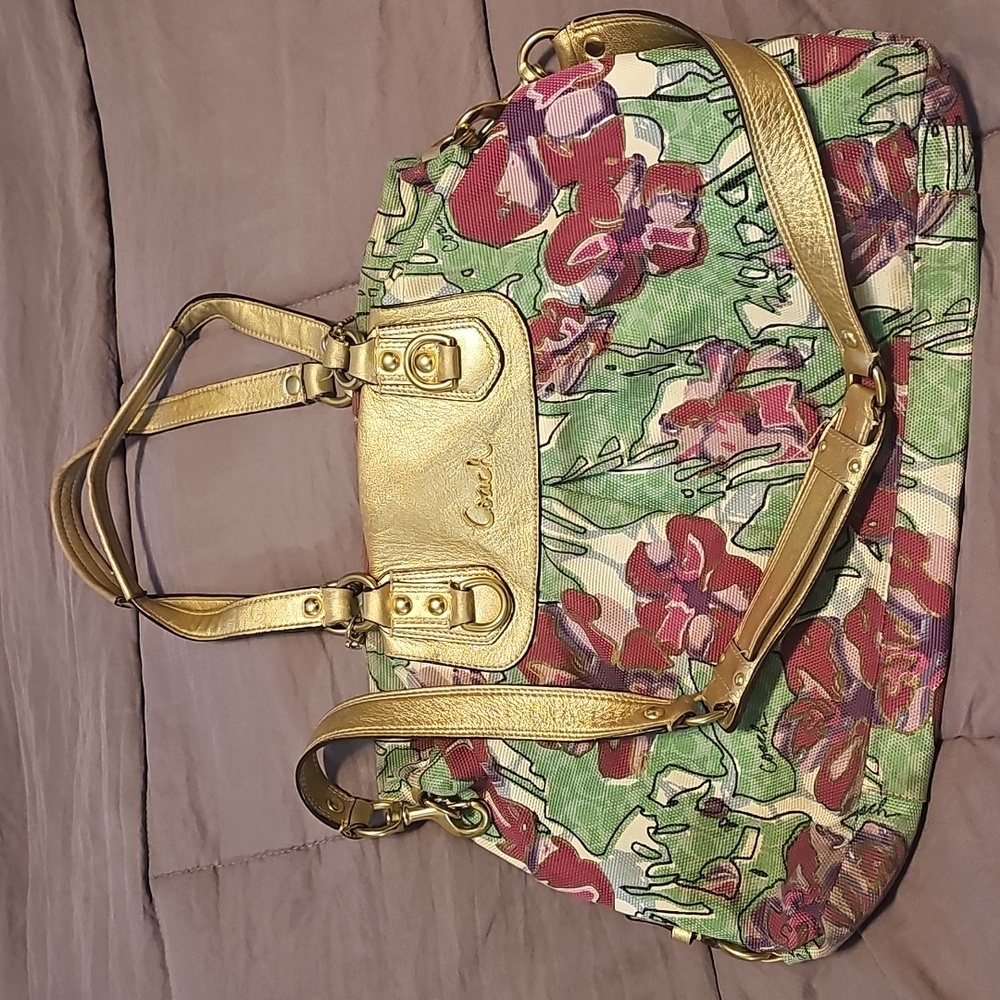 Coach Ashley Floral Iris Women's Shoulder Bag